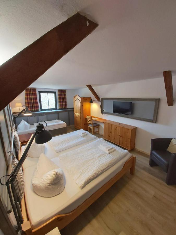 Pension & Restaurant "Alte Schule" Kluis Eksteriør bilde