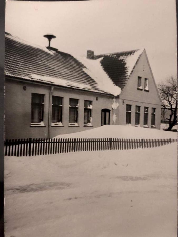 Pension & Restaurant "Alte Schule" Hotell Kluis Eksteriør bilde