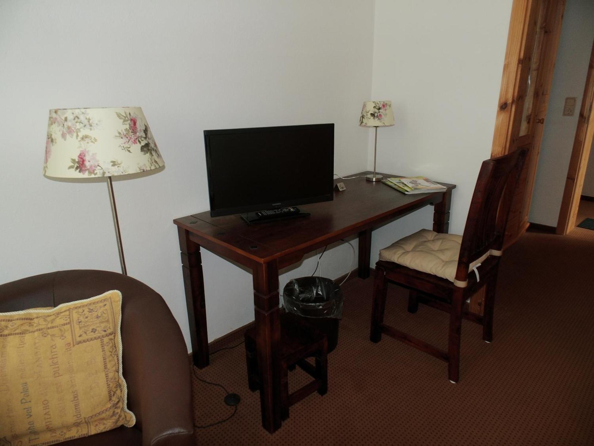 Pension & Restaurant "Alte Schule" Kluis Rom bilde